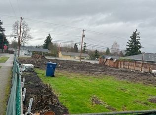 810 N 21st St, Mount Vernon, WA 98273