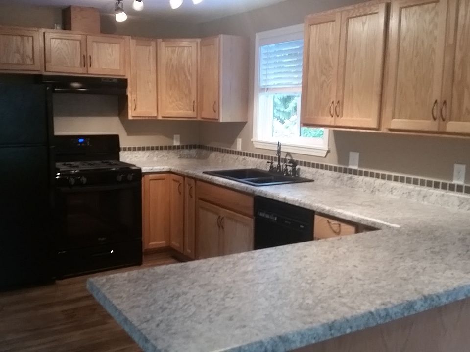 1st image of 1375 Whittier Ave SE #A