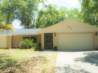 721 N Dove Point, Crystal River, FL 34429