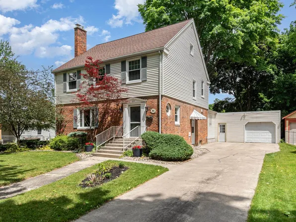 614 Gratiot Ave, Alma, MI 48801