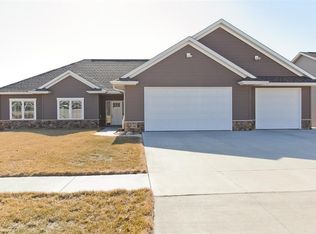 4902 Hay Field Ct SW, Cedar Rapids, IA 52404
