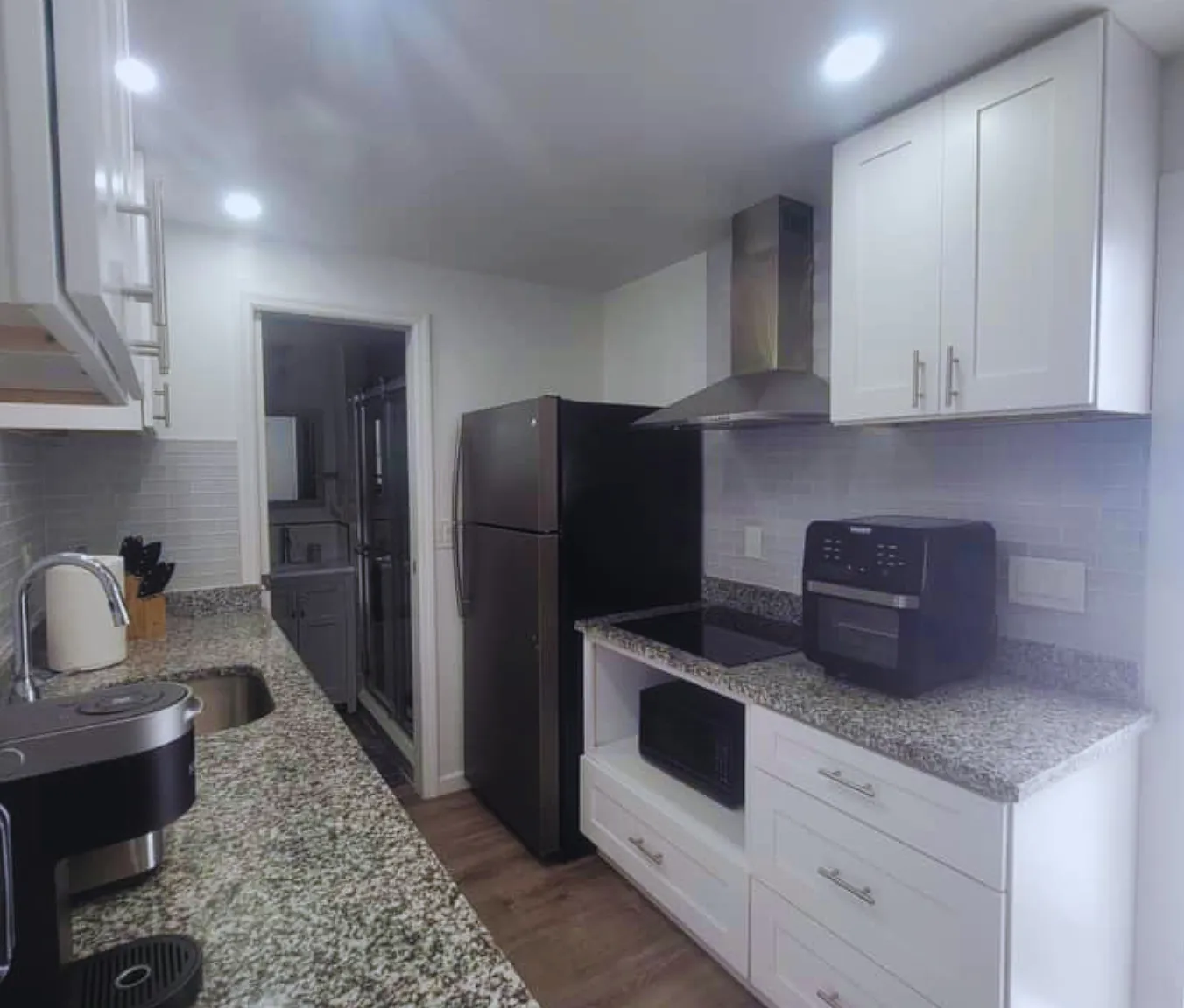 1 bed, $1,400 — Photo 4