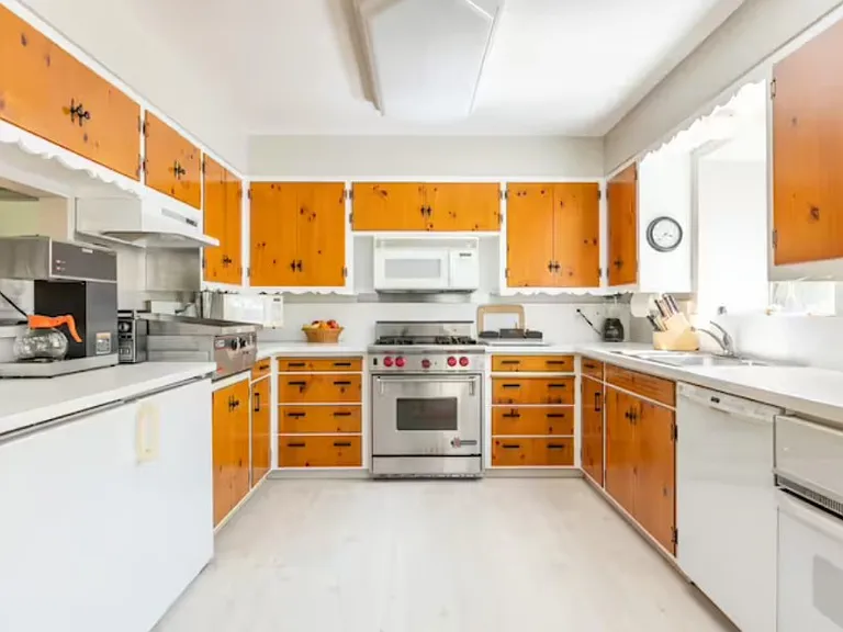 1042 Easum Dr — Photo 11