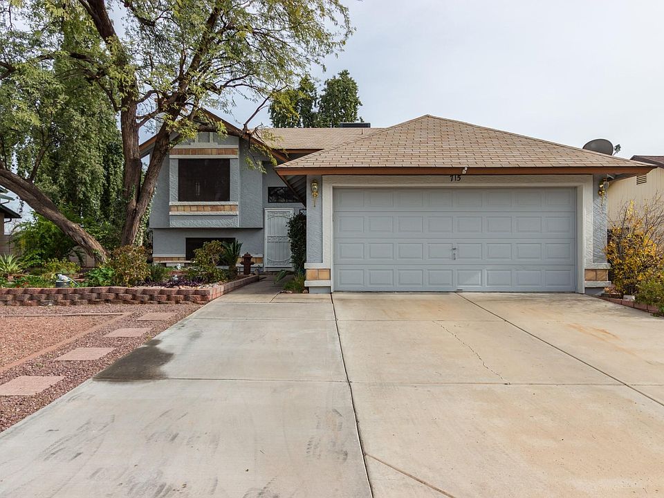 1st image of 715 N Balboa Cir