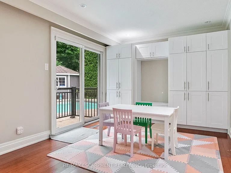 615 Vanessa Cres — Photo 16