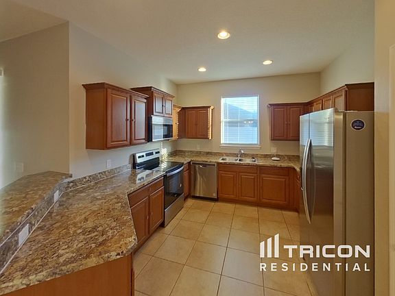 5th image of 836 Krenson Woods Ln