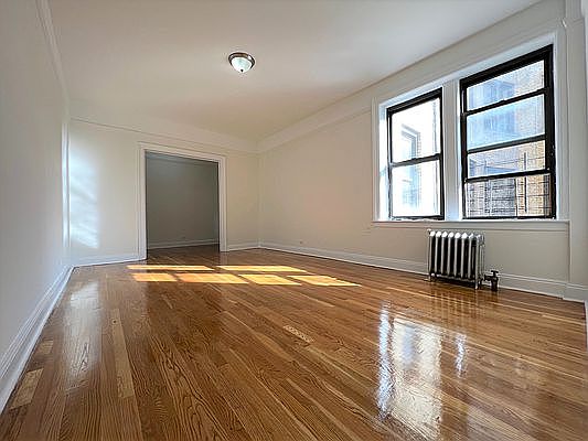 1st image of 824 W 176th St APT 3A