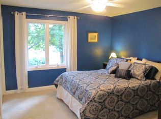 14 Foxboro Cir, Madison, WI 53717