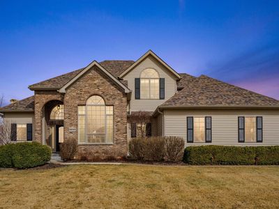 6049 Whispering Hill Dr, Bettendorf, IA, 52722