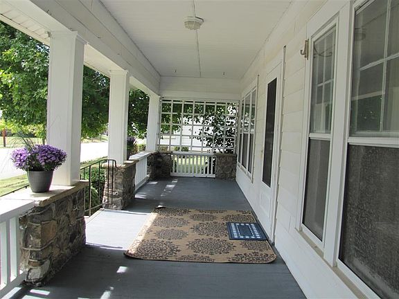 3rd image of 340 E Main St