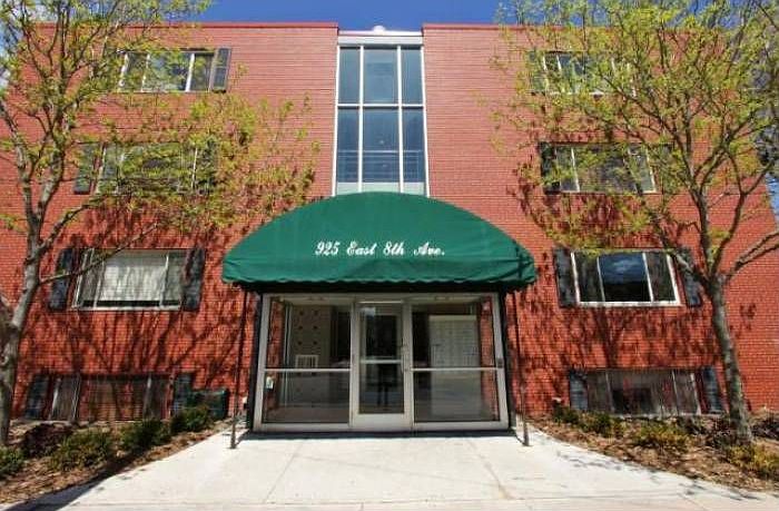 1st image of 925 E 8th Ave APT 305