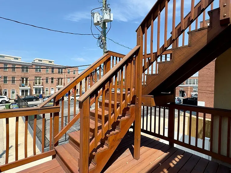 934 S East Ave — Photo 30