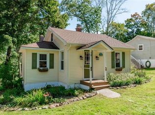 78 Wildwood Rd, Colchester, CT 06415