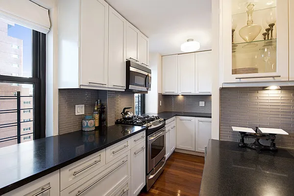 Sold by Nest Seekers International | media 21