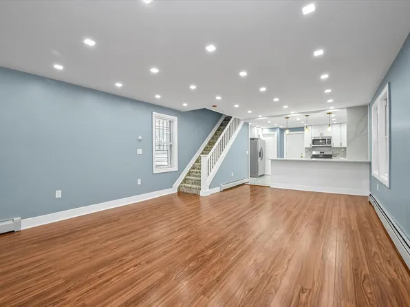 110-44 177th Street image 3 of 21