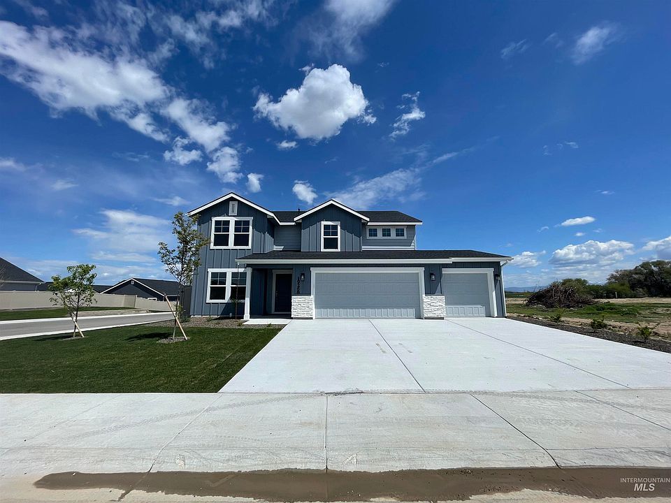 1st image of 19268 Geneva Way