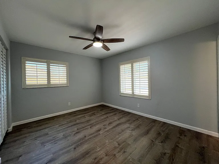 5173 Pineland Ave — Photo 6