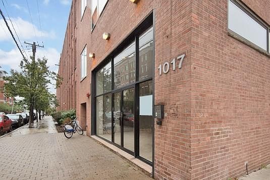 2nd image of 1019 Jefferson St #403
