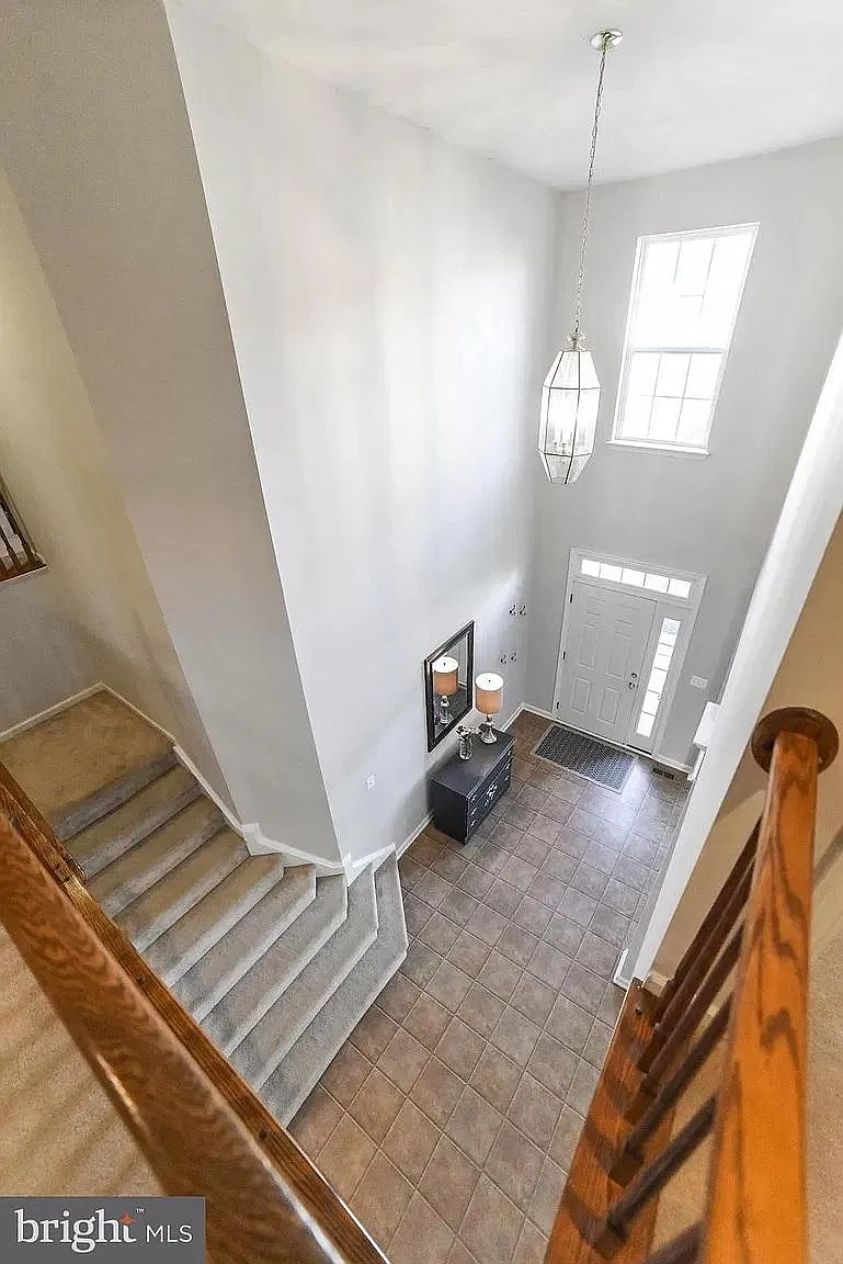4 bed, 3212 sqft, $2,700 — Photo 4