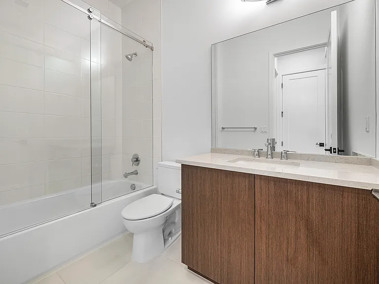 9516 Riverside Park Dr — Photo 56