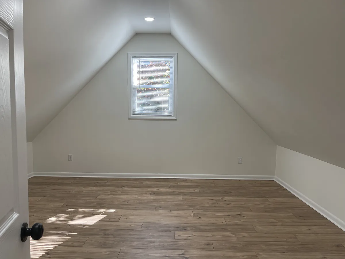 Building Photo - 710 S Wildwood Ave #2