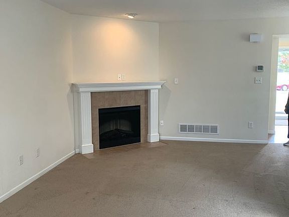 2nd image of 1121 NW Downing Cir