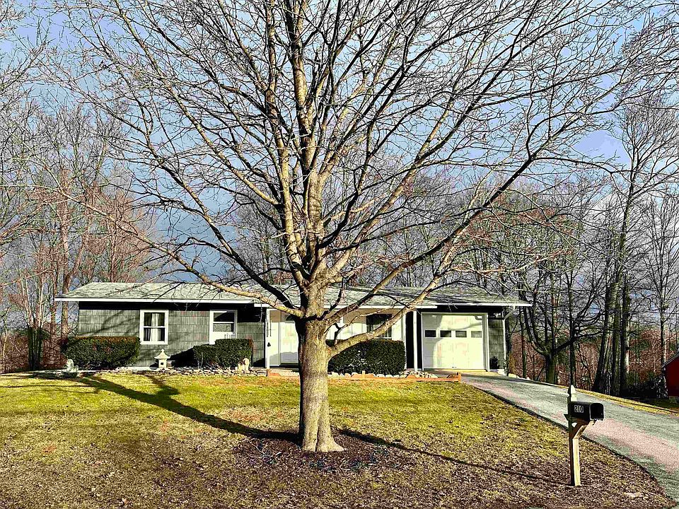 210 Adams Street, Rutland, VT 05701 Zillow