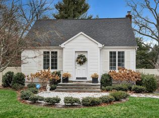 15 Alyssum Ave, Huntington, NY 11743