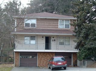 826 Pleasant St, Worcester, MA 01602