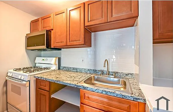 1436 W Baltimore St #3 — Photo 10
