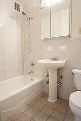 Rented by Harris Philip NYC