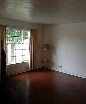 3rd image of 429 Alicia Dr #El