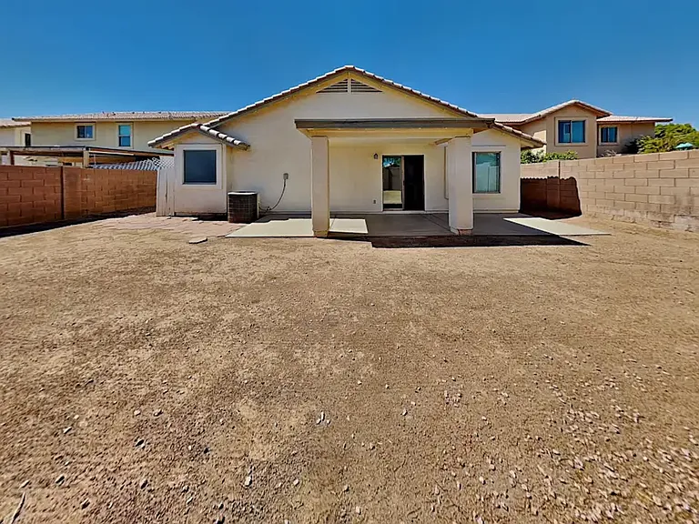 7230 W Townley Ave — Photo 6
