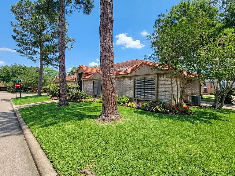 12800 Briar Forest Dr #53 — Photo 41
