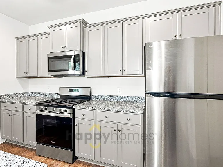 644 Ladywood Dr — Photo 4