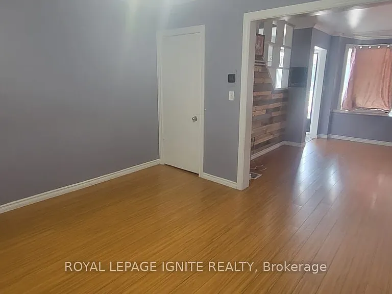 1128 Mercer St — Photo 8