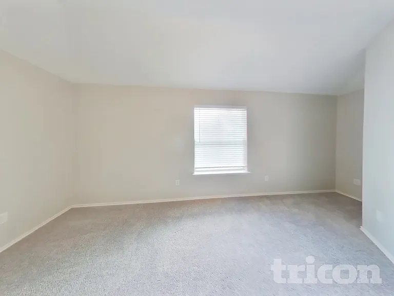 5727 Canterbury Run — Photo 14