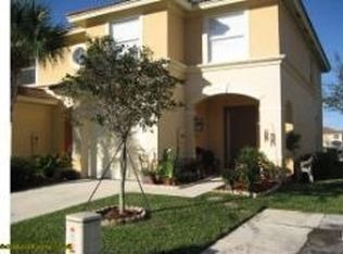 308 River Bluff Ln, Royal Palm Beach, FL 33411