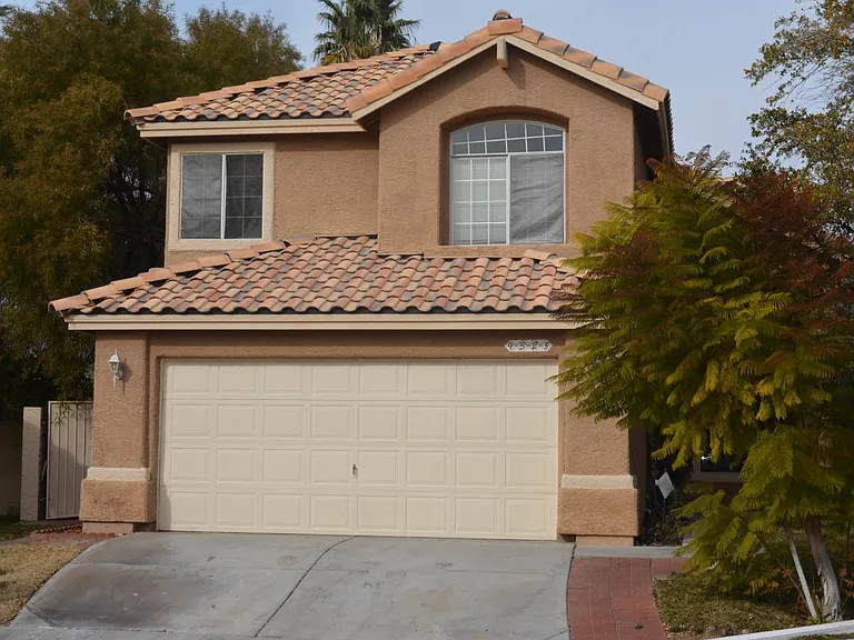 Sun Rose Ave — Photo 2