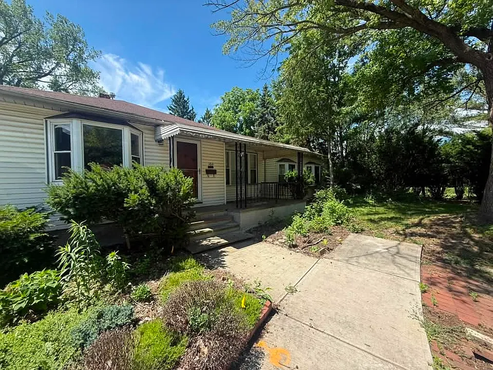 3816 Cullen Dr