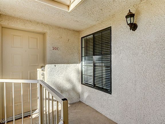 4th image of 2633 S Durango Dr APT 201