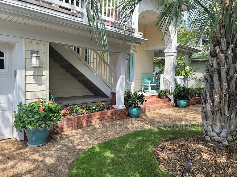 2309 Wake Forest St — Photo 2