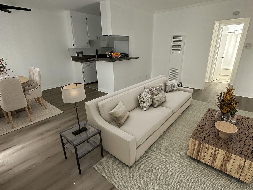 1st image of 12730 Pacific Ave #15