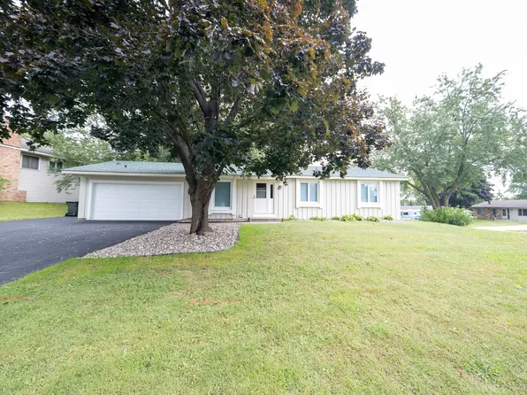 14200 Elgin Ct, Apple Valley, MN 55124