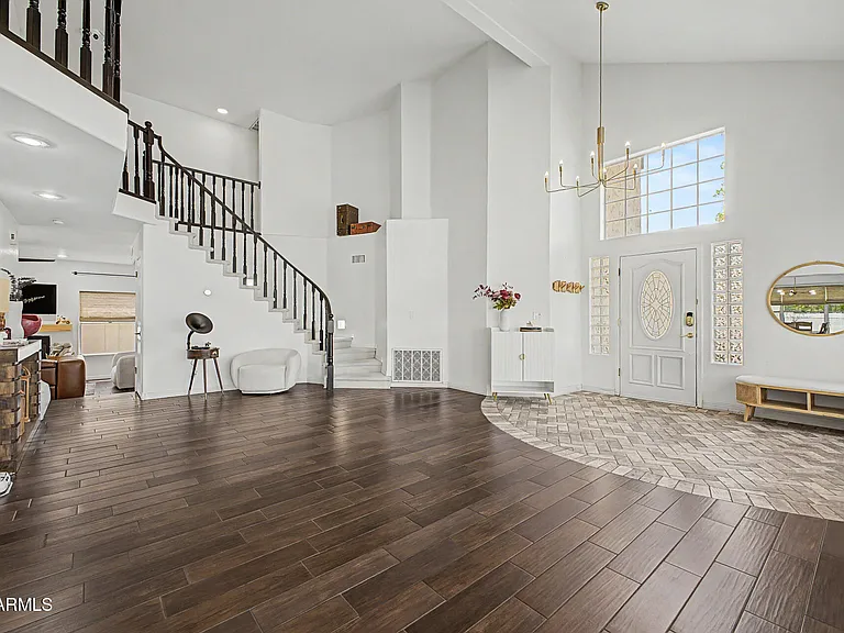 5773 W Shannon St — Photo 12