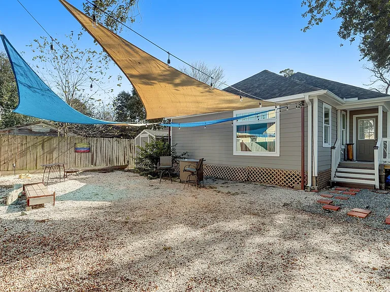 4801 Avenue H — Photo 18