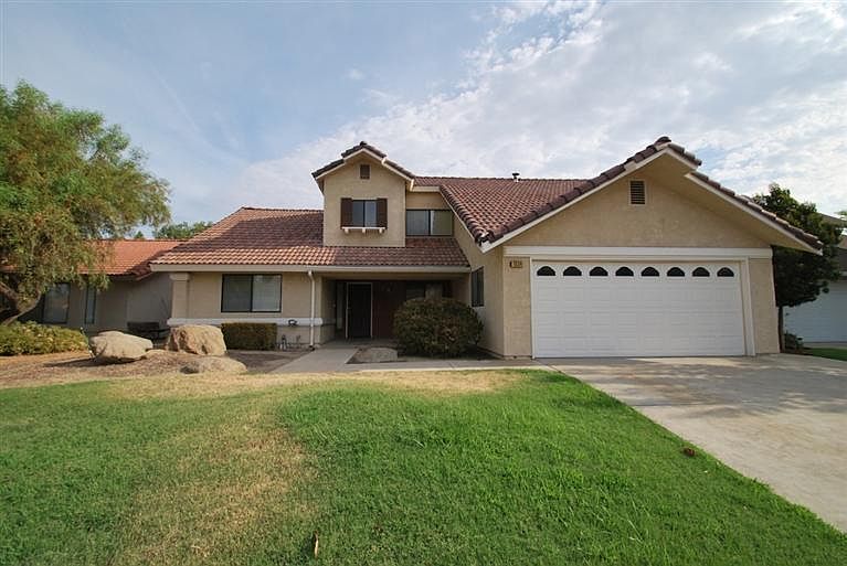 1st image of 1534 E Lester Ave