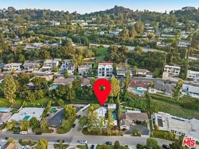 16040 Valley Wood Rd, Sherman Oaks, CA, 91403