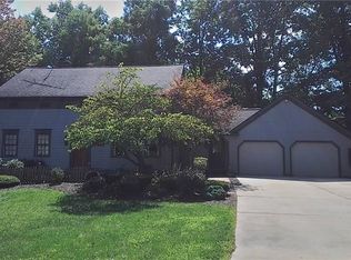 874 Orchard Terrace Dr, New Wilmington, PA 16142