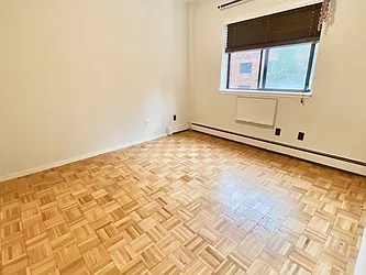 Rented by Papp Realty